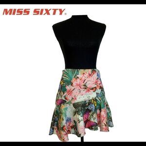 RARE MISS SIXTY floral tropical butterfly asymmetrical ruffle hem miniskirt Sz S